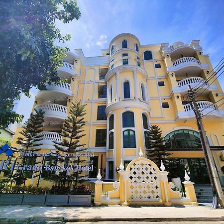 Siri Grand Bangkok Hotel מראה חיצוני תמונה