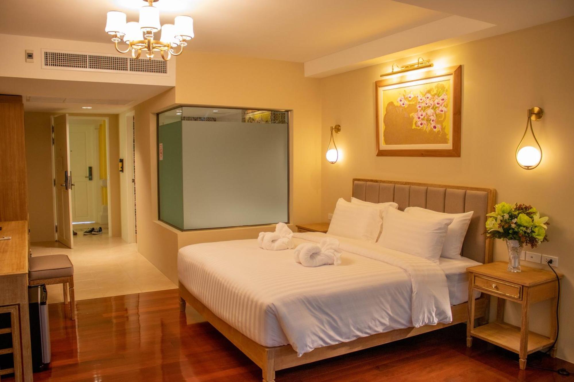Siri Grand Bangkok Hotel מראה חיצוני תמונה